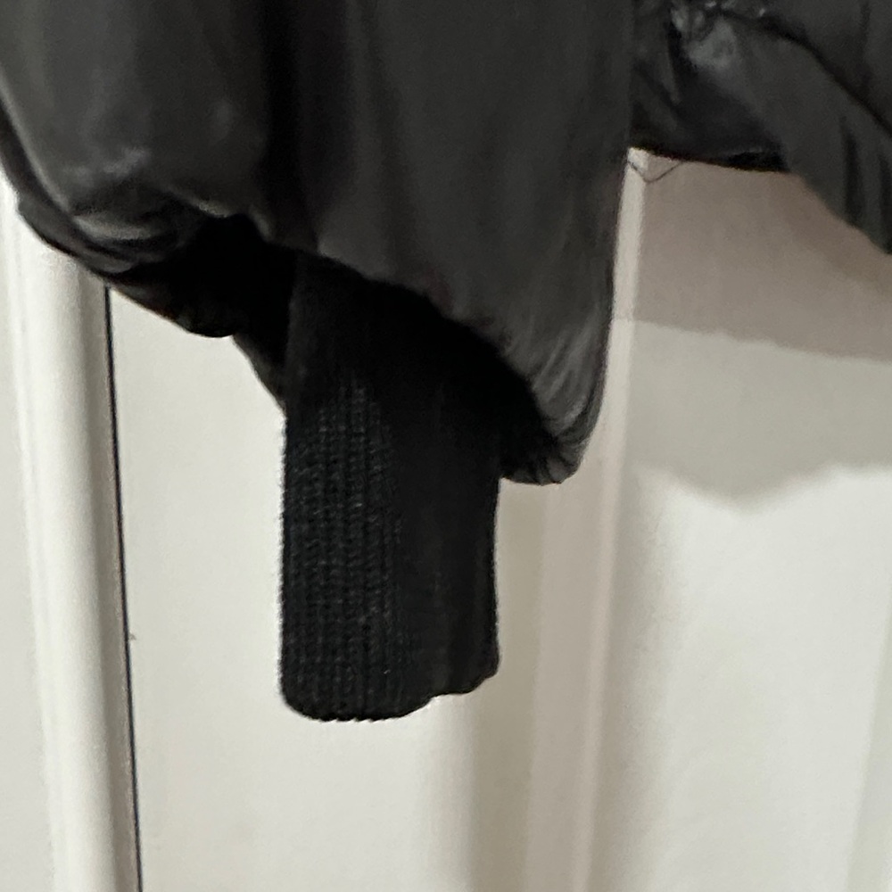 UGG Women's Black Puffer Jacket - Picture 8 of 13
